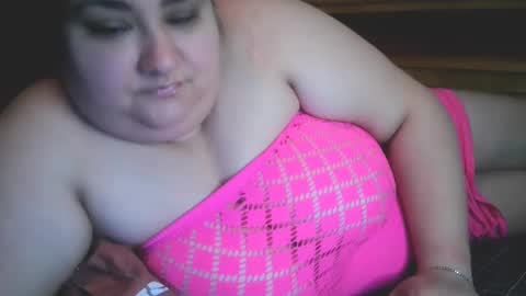 Snapshot of nicholle chatting on 01-13-25, 02:50 Nicholle online show from 01-13-25, 02:50