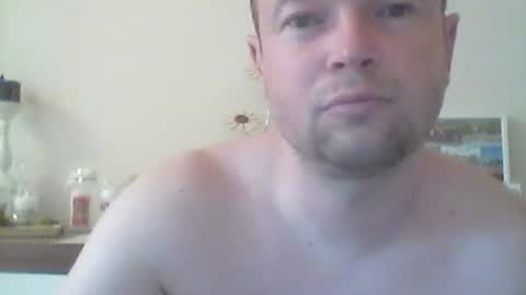 nick1990b online show from 04-16-26, 05:14