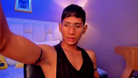 Snapshot of nick_collins20 chatting on 03-20-26, 02:05 Nick online show from 03-20-26, 02:05