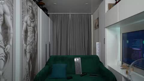 Snapshot of nick_howlenxx chatting on 05-03-26, 04:02 nick_howlenxx online show from 05-03-26, 04:02