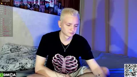 Snapshot of nick_kule chatting on 12-01-25, 11:32 nick_kule online show from 12-01-25, 11:32