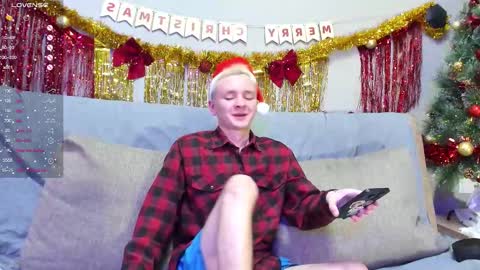 Snapshot of nick_kule chatting on 12-17-25, 08:09 nick_kule online show from 12-17-25, 08:09