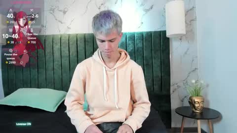 Nick  online show from 10-15-25, 01:11