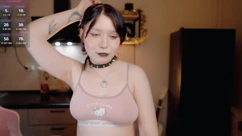 Snapshot of nickari_x chatting on 05-15-26, 05:47 nickari_x online show from 05-15-26, 05:47