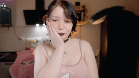 Snapshot of nickari_x chatting on 05-28-26, 05:38 nickari_x online show from 05-28-26, 05:38