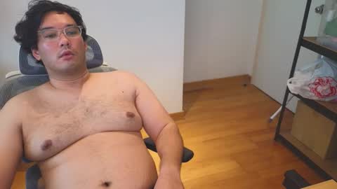 Snapshot of nickcage813 chatting on 12-19-25, 01:34 nickcage813 online show from 12-19-25, 01:34