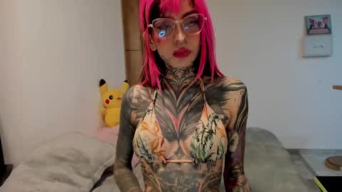   Help me reach 100 thumbs up online show from 03-12-25, 02:52