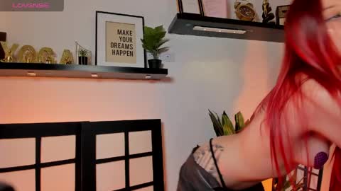 nickie_reed_ online show from 04-24-26, 10:12