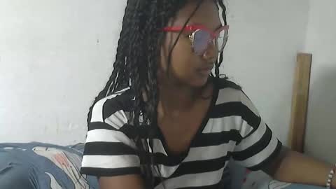 Snapshot of nickiqqyuu chatting on 05-27-26, 02:08 nickiqqyuu online show from 05-27-26, 02:08