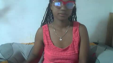 Snapshot of nickiqqyuu chatting on 06-01-26, 05:42 nickiqqyuu online show from 06-01-26, 05:42