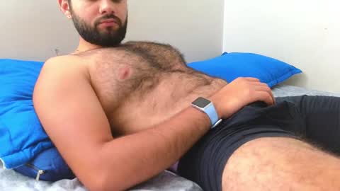 Nicolas              online show from 01-12-25, 07:21