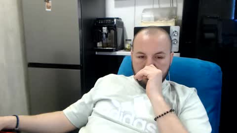 Snapshot of nickolas22 chatting on 03-16-26, 11:09 Julian online show from 03-16-26, 11:09