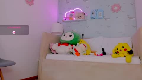 Snapshot of nicksantos_ chatting on 02-10-25, 06:24 Nicolas online show from 02-10-25, 06:24