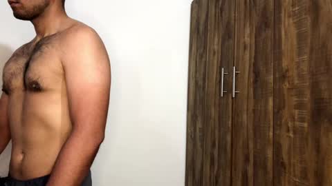 nicktristen_16 online show from 10-29-25, 03:36