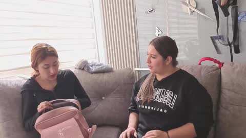 Snapshot of nicky_as chatting on 11-25-25, 02:17 nicky_as online show from 11-25-25, 02:17