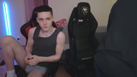 Nicki  Danny online show from 03-06-25, 04:49