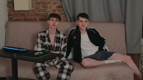 Nicki  Danny online show from 04-08-26, 08:42