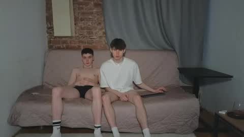 Nicki  Danny online show from 04-25-26, 05:54