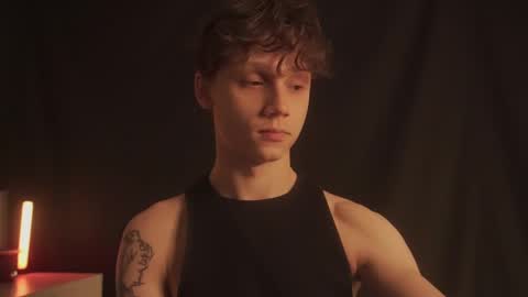 Snapshot of nicky_neal chatting on 02-11-25, 08:10 Nicky Neal online show from 02-11-25, 08:10