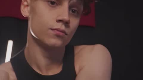 Snapshot of nicky_neal chatting on 09-29-25, 08:57 Nicky Neal online show from 09-29-25, 08:57