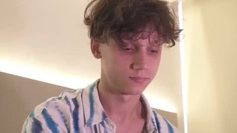 Snapshot of nicky_neal chatting on 10-24-25, 02:52 Nicky Neal online show from 10-24-25, 02:52