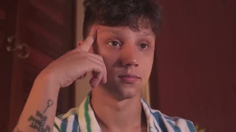 Snapshot of nicky_neal chatting on 11-19-25, 12:49 Nicky Neal online show from 11-19-25, 12:49