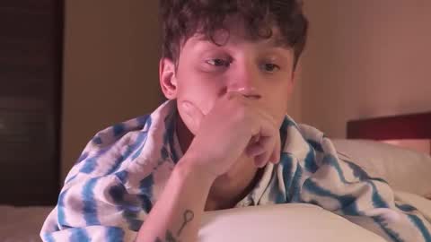 Snapshot of nicky_neal chatting on 01-14-26, 09:52 Nicky Neal online show from 01-14-26, 09:52