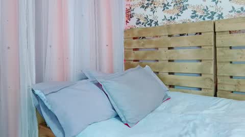 Snapshot of nicky_oli chatting on 02-01-25, 04:33 nicky_oli online show from 02-01-25, 04:33