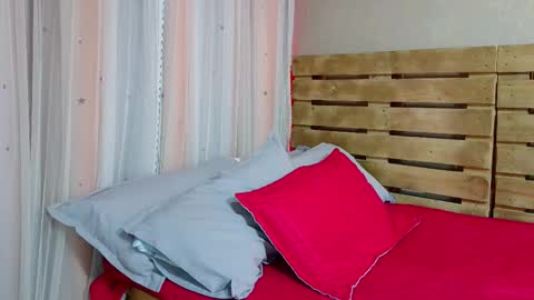 Snapshot of nicky_oli chatting on 02-09-25, 01:03 nicky_oli online show from 02-09-25, 01:03