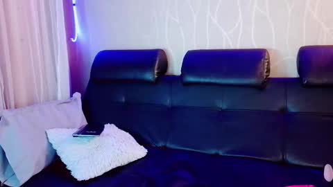 Snapshot of nicky_oli chatting on 03-04-25, 03:37 nicky_oli online show from 03-04-25, 03:37