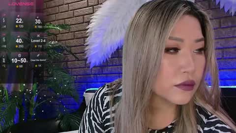 Snapshot of nicky_owl chatting on 11-26-25, 10:27 Today is my 41st birthday And in 2 hours Im waiting for you on the stream Stock up on tokens and a good mood Nicky online show from 11-26-25, 10:27