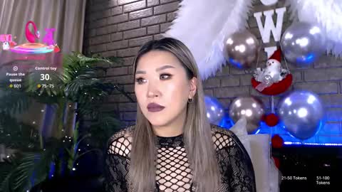 Snapshot of nicky_owl chatting on 01-14-26, 12:55 Today is my 41st birthday And in 2 hours Im waiting for you on the stream Stock up on tokens and a good mood Nicky online show from 01-14-26, 12:55