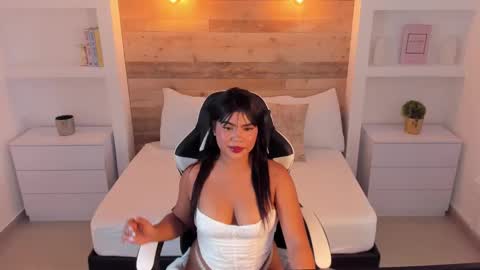 Nicky  online show from 10-10-25, 02:54