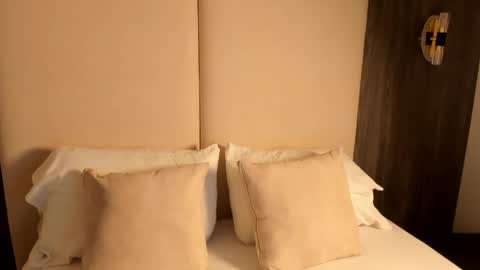 Nicky  online show from 03-25-26, 02:39