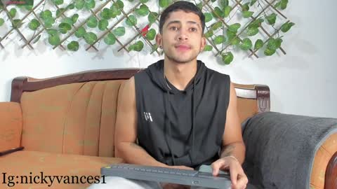 nicky online show from 01-06-25, 07:24