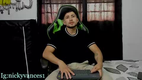 nicky online show from 11-06-25, 09:37