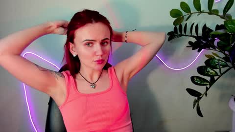 Snapshot of nicky_weekends chatting on 12-16-24, 02:05 Nicky Weekends online show from 12-16-24, 02:05