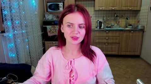 Snapshot of nicky_weekends chatting on 12-22-24, 06:04 Nicky Weekends online show from 12-22-24, 06:04