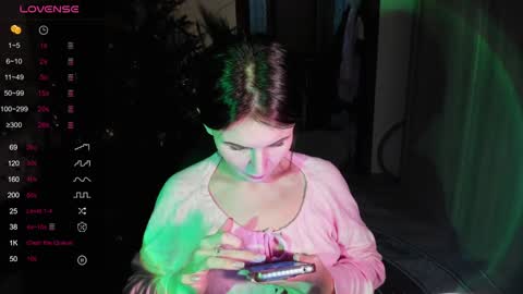 Snapshot of nicky_weekends chatting on 01-07-25, 01:28 Nicky Weekends online show from 01-07-25, 01:28