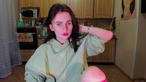 Snapshot of nicky_weekends chatting on 01-25-25, 12:48 Nicky Weekends online show from 01-25-25, 12:48