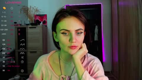 Snapshot of nicky_weekends chatting on 02-16-25, 04:10 Nicky Weekends online show from 02-16-25, 04:10