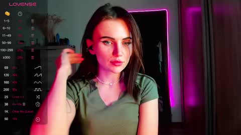 Snapshot of nicky_weekends chatting on 02-25-25, 11:00 Nicky Weekends online show from 02-25-25, 11:00