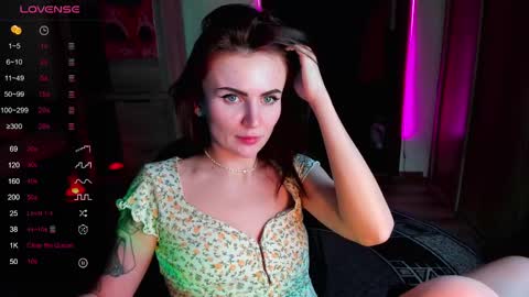 Snapshot of nicky_weekends chatting on 02-26-25, 09:58 Nicky Weekends online show from 02-26-25, 09:58