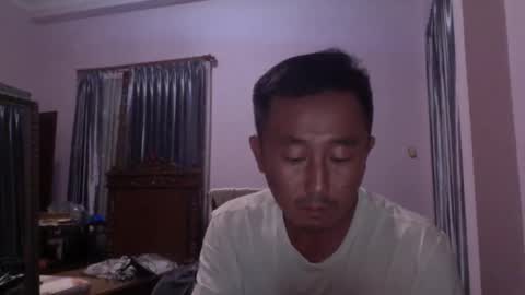 nickyang75 online show from 12-23-24, 10:33