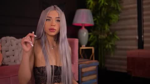 Nicky online show from 10-31-25, 07:04