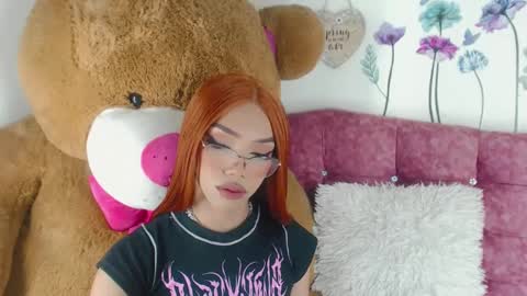 Nicky online show from 02-12-25, 09:43