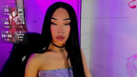 Snapshot of nickynoa chatting on 11-25-25, 04:23 Nicky online show from 11-25-25, 04:23