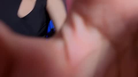 Nicky online show from 04-11-26, 04:11