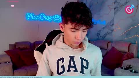 Snapshot of nico_cruz chatting on 03-05-26, 11:01 nico online show from 03-05-26, 11:01