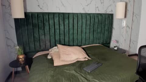 Nico  online show from 12-19-25, 10:17